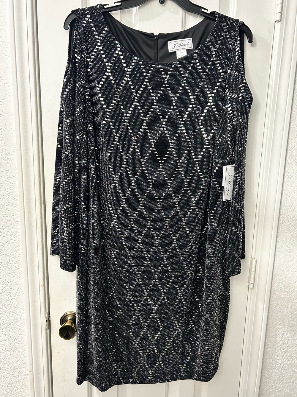 NWT J. Howard Black & Silver Glitter Cold Shoulder Dress – Size 22W